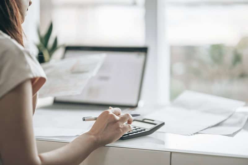 Confira algumas práticas indicadas para auxiliar a sua agência lidar melhor com os clientes inadimplentes.