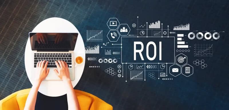 A métrica do ROI é expressa tanto como um valor numérico quanto como uma porcentagem, facilitando a compreensão e a interpretação.